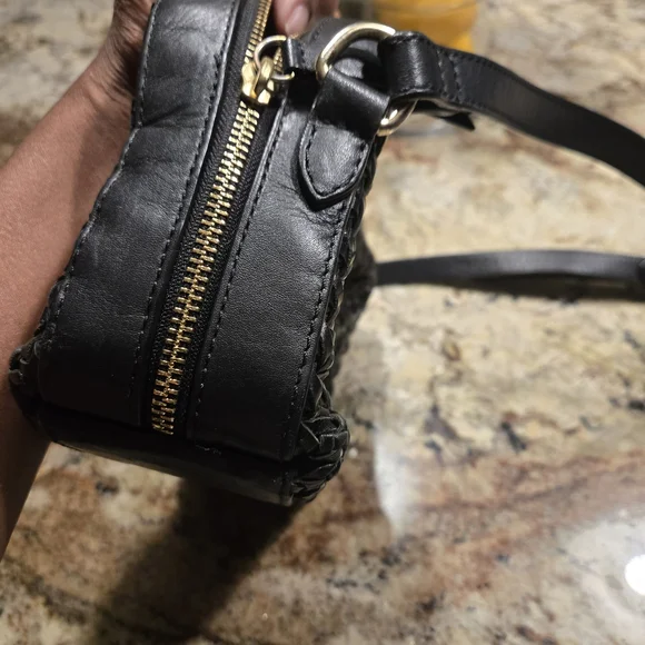 & Other Stories Brand Crossbody - Picture 4 of 7